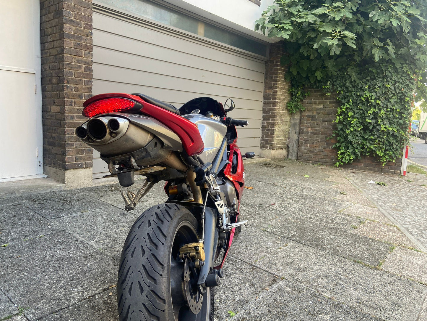 Triumph Daytona 675