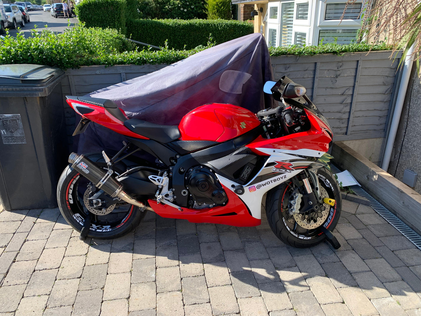 SUZUKI GSXR 600