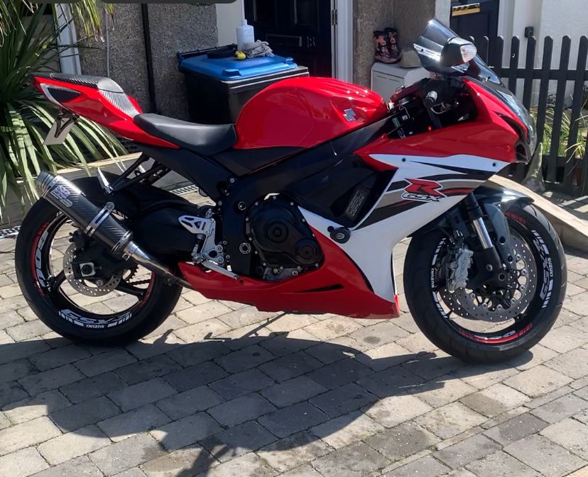 SUZUKI GSXR 600