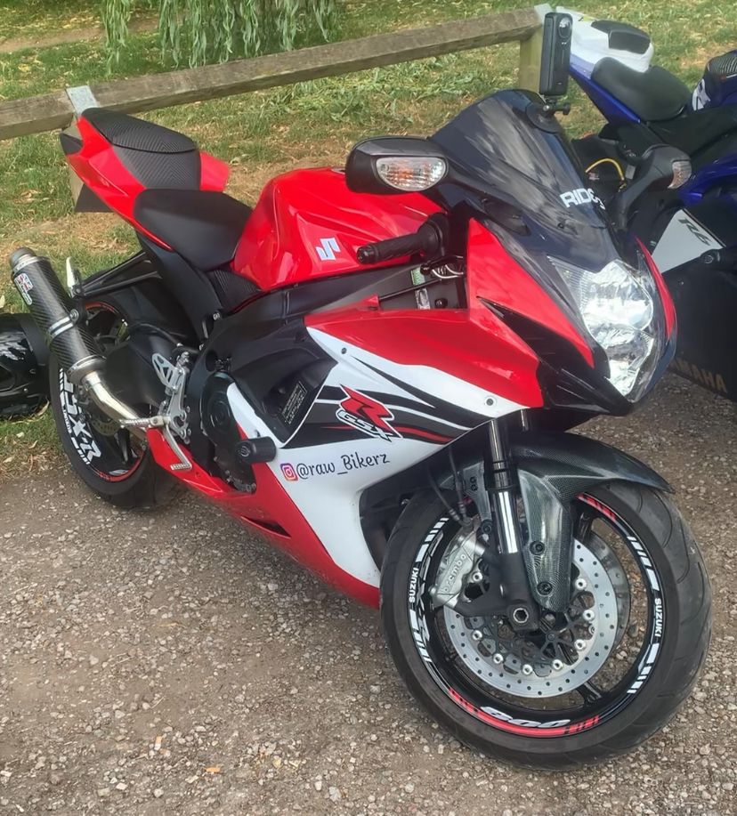 SUZUKI GSXR 600